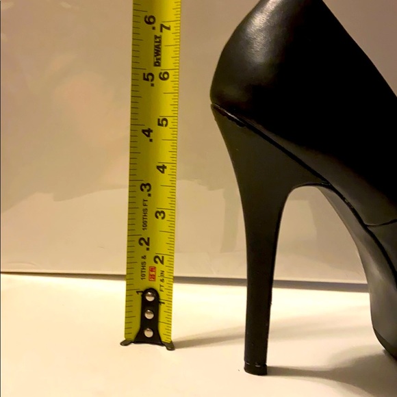 Black Faux Leather Close Toe Platform Stiletto - Picture 5 of 10